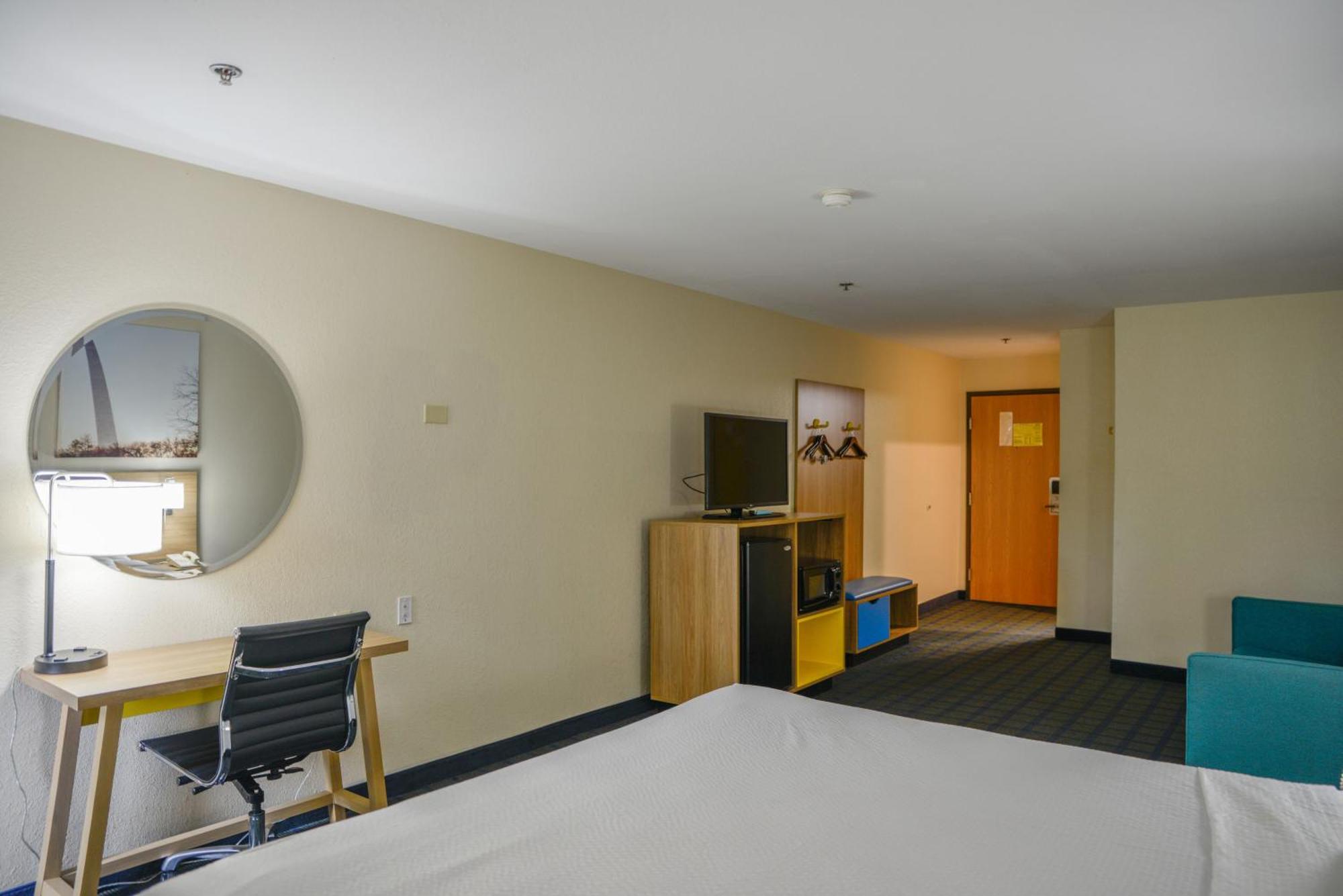 Days Inn By Wyndham Mount Vernon Bagian luar foto